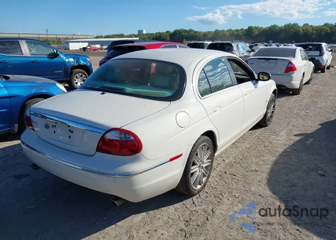 2008 Jaguar S-Type 3.0 V6 из США, поврежденный, VIN SAJWA01A38FN83124